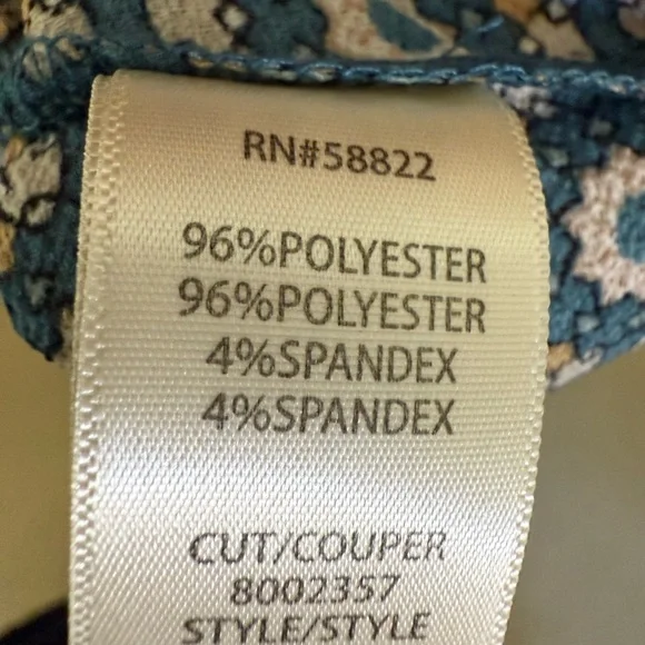 Max Studio Long Sleeve Floral Dress in Blue and White - Picture 5 of 5